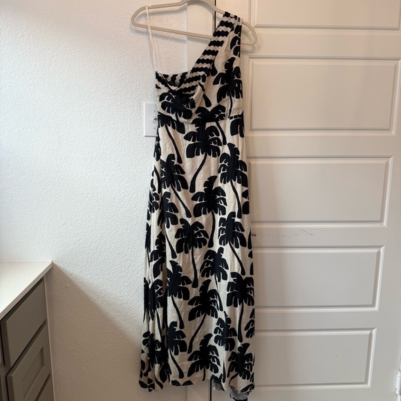 FARM Rio One-Shoulder Black and White Maxi Dress - Picture 7 of 11